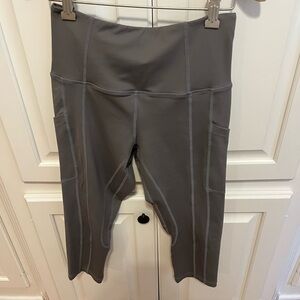 Love Her Shop leggings.